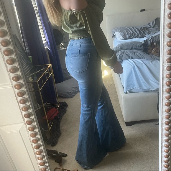 Wide bell bottom pants - Picture 6 of 6